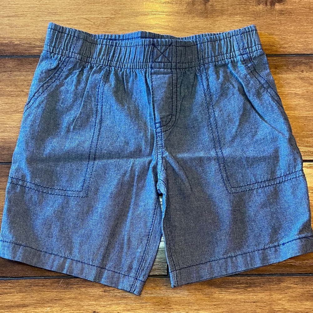 NWOT shorts size 3T. Light weight material.